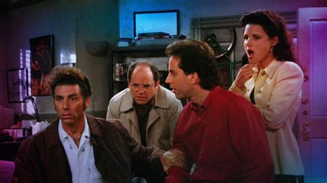 Seinfeld! Podróże przez absurd codziennego życia i genialne dialogi.